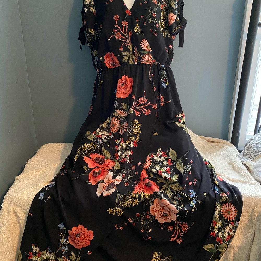 Black Floral Maxi
